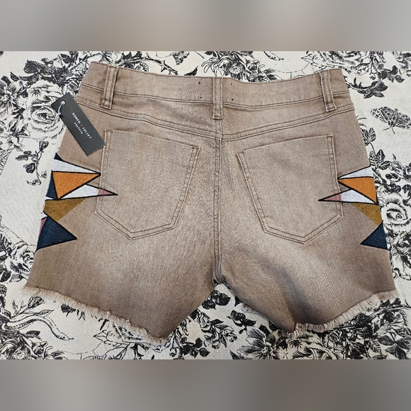 Romeo and Juliet Couture Embroidered Denim Shorts - Picture 2 of 6